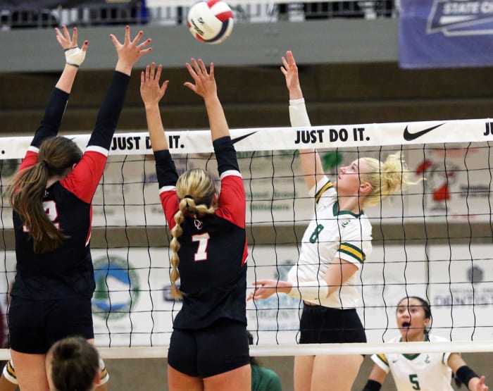 a Jesuit Oregon City 6A Oregon volleyball final November 4 2023 Dan Brood 18